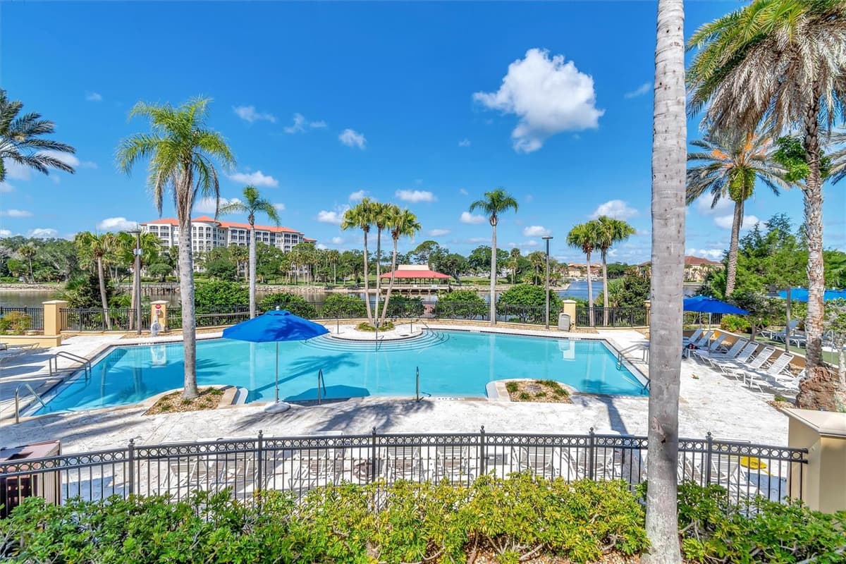 102 YACHT HARBOR DRIVE — photo 47 of 49