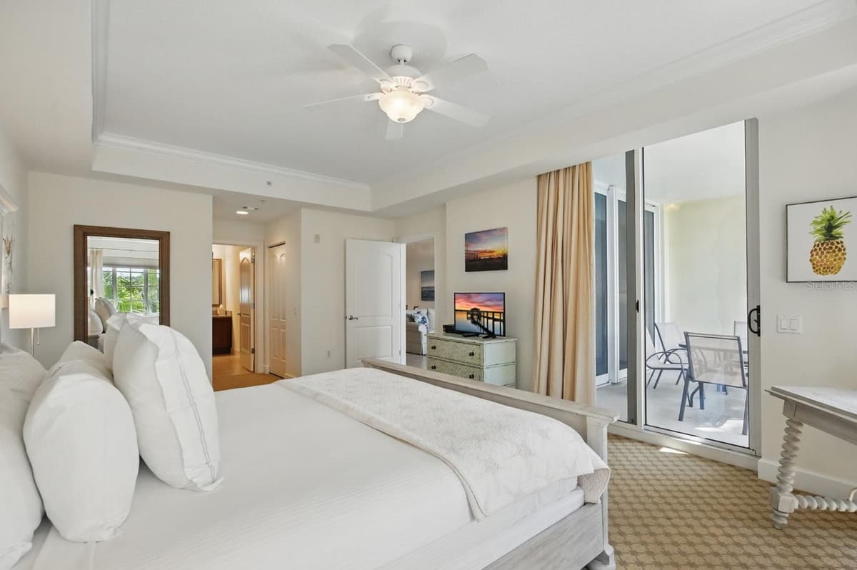 102 YACHT HARBOR DRIVE — photo 16 of 49