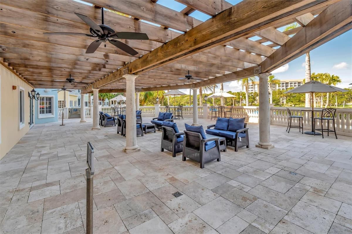 102 YACHT HARBOR DRIVE — photo 44 of 49