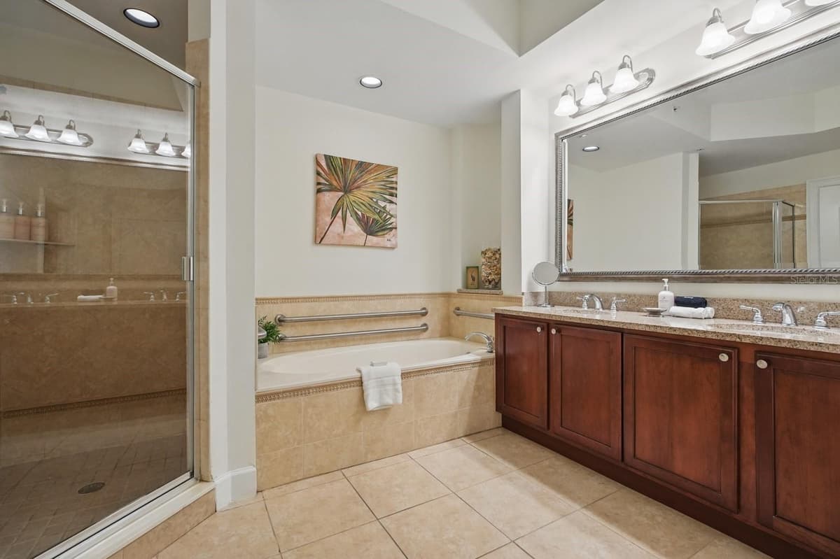 102 YACHT HARBOR DRIVE — photo 19 of 49