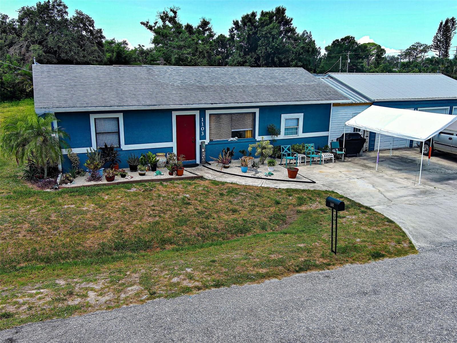 1103 LUCILLE AVENUE