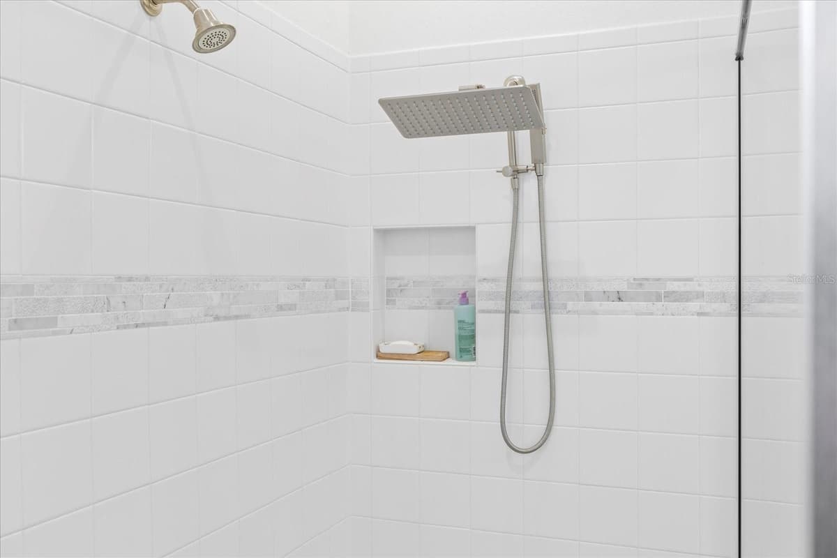 11398 JUGLANS DRIVE — photo 37 of 91