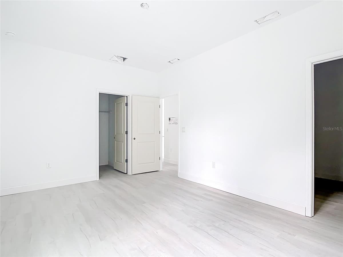 16134 LIBOURN AVENUE — photo 19 of 27