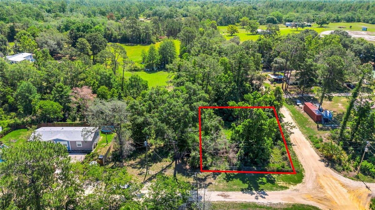 40850 PINE TREE LANE — photo 3 of 22