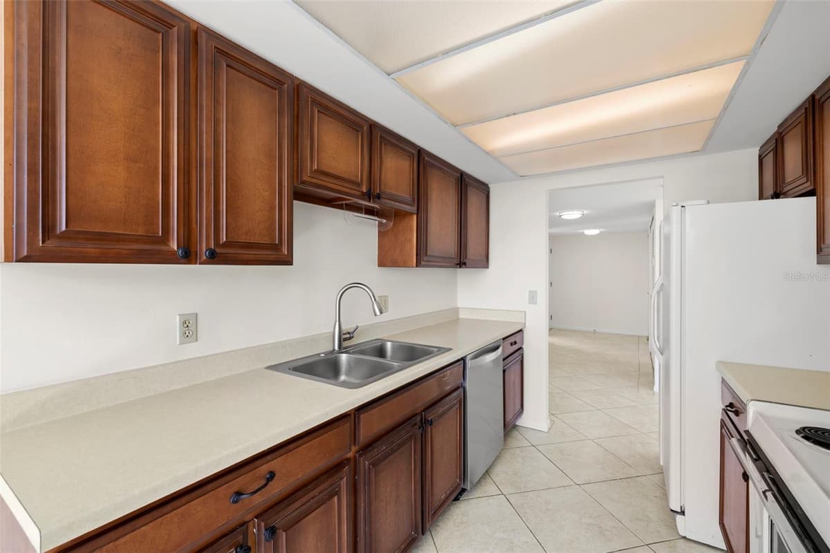 9425 BLIND PASS ROAD — photo 15 of 65