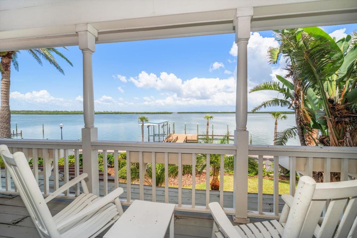 1114 MANDALAY POINT — photo 4 of 30