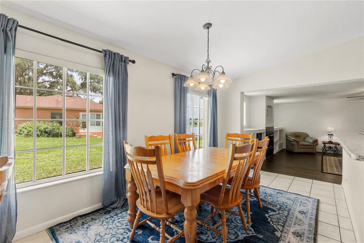 81 CAROL AVENUE — photo 15 of 51