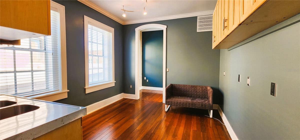 241 PARK AVENUE — photo 10 of 13