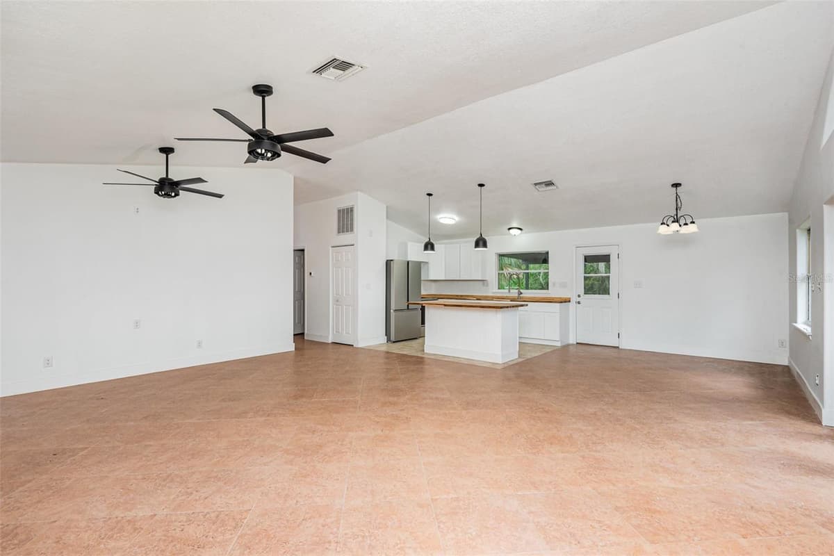 4085 CYPRESS BEND — photo 5 of 17