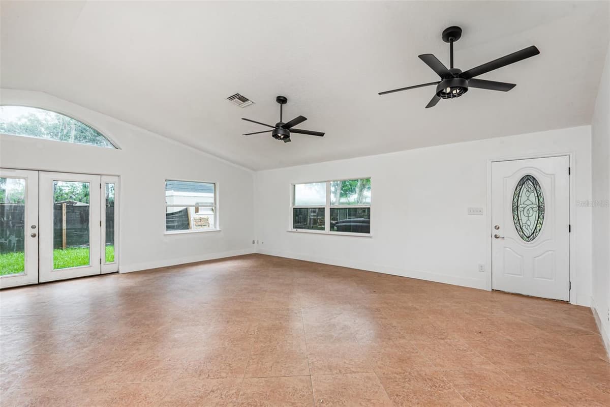 4085 CYPRESS BEND — photo 4 of 17