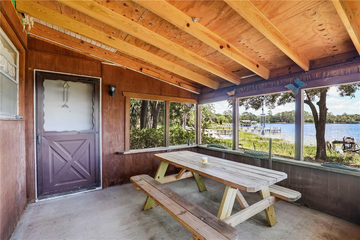 104 CARTER WHITTAKER LANE — photo 3 of 43
