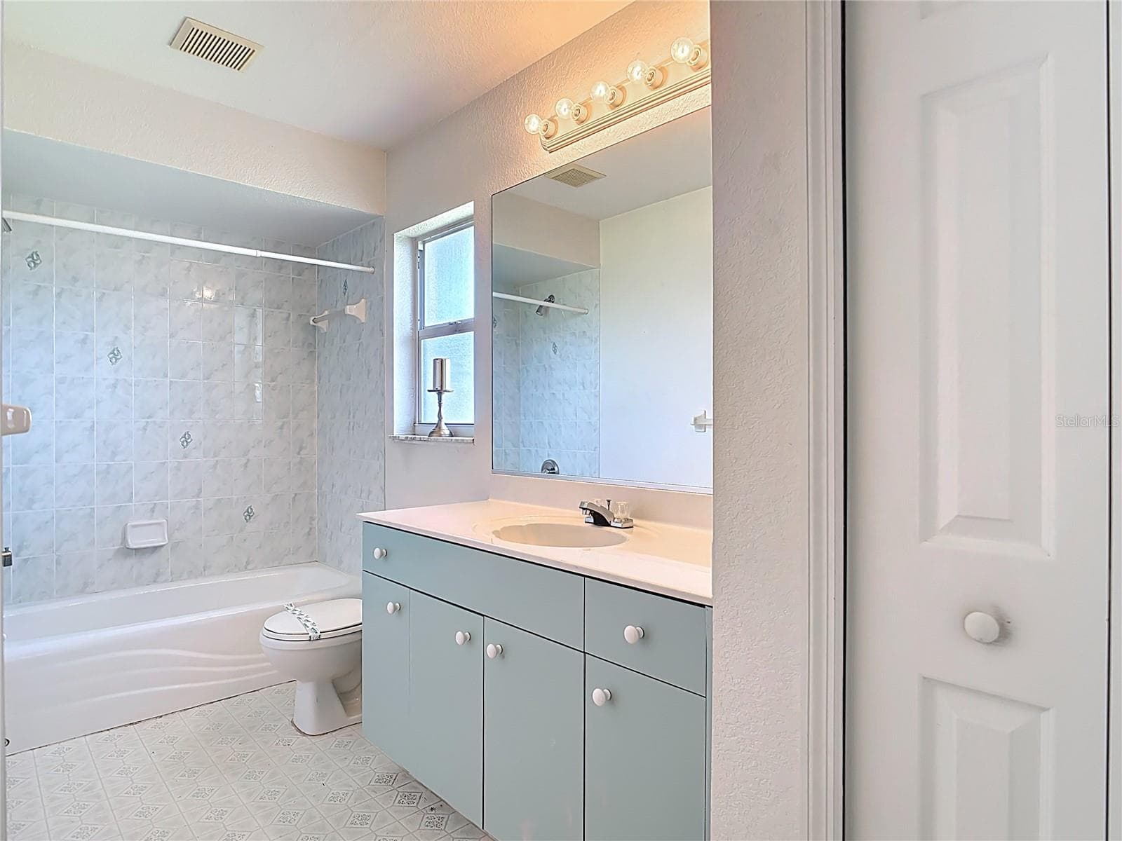 104 MARK TWAIN LANE — photo 32 of 58