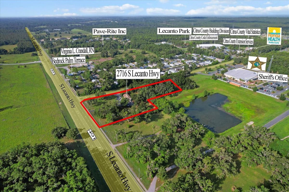 2716 LECANTO HIGHWAY — photo 3 of 48