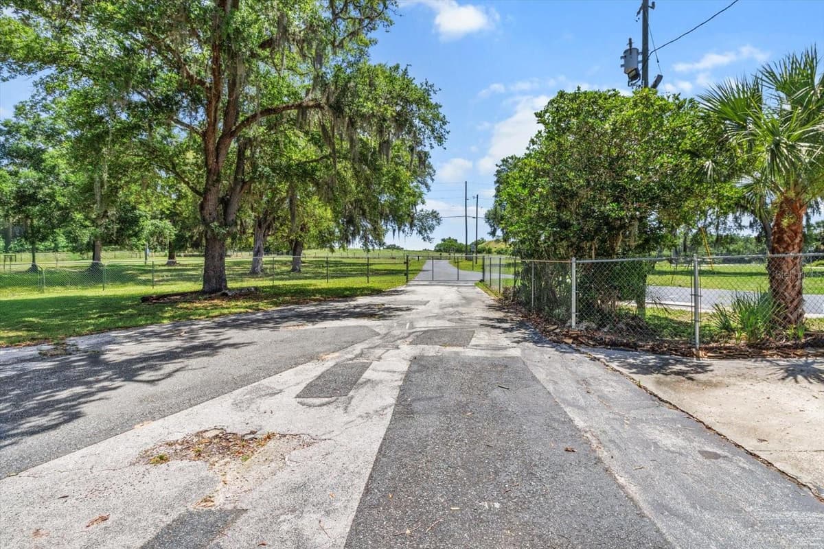 2716 LECANTO HIGHWAY — photo 40 of 48