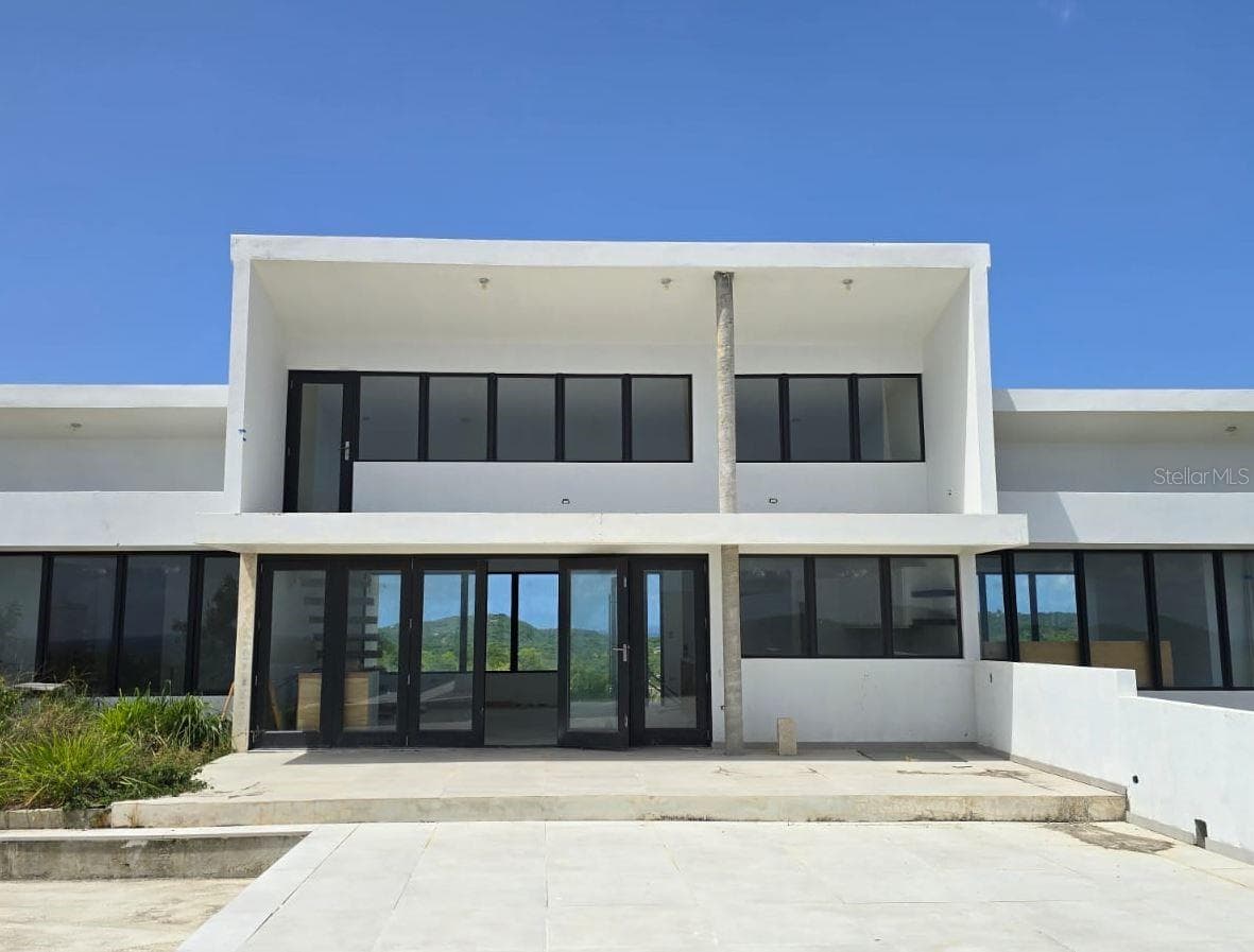 8 ALTURAS DE ZONI — photo 16 of 29