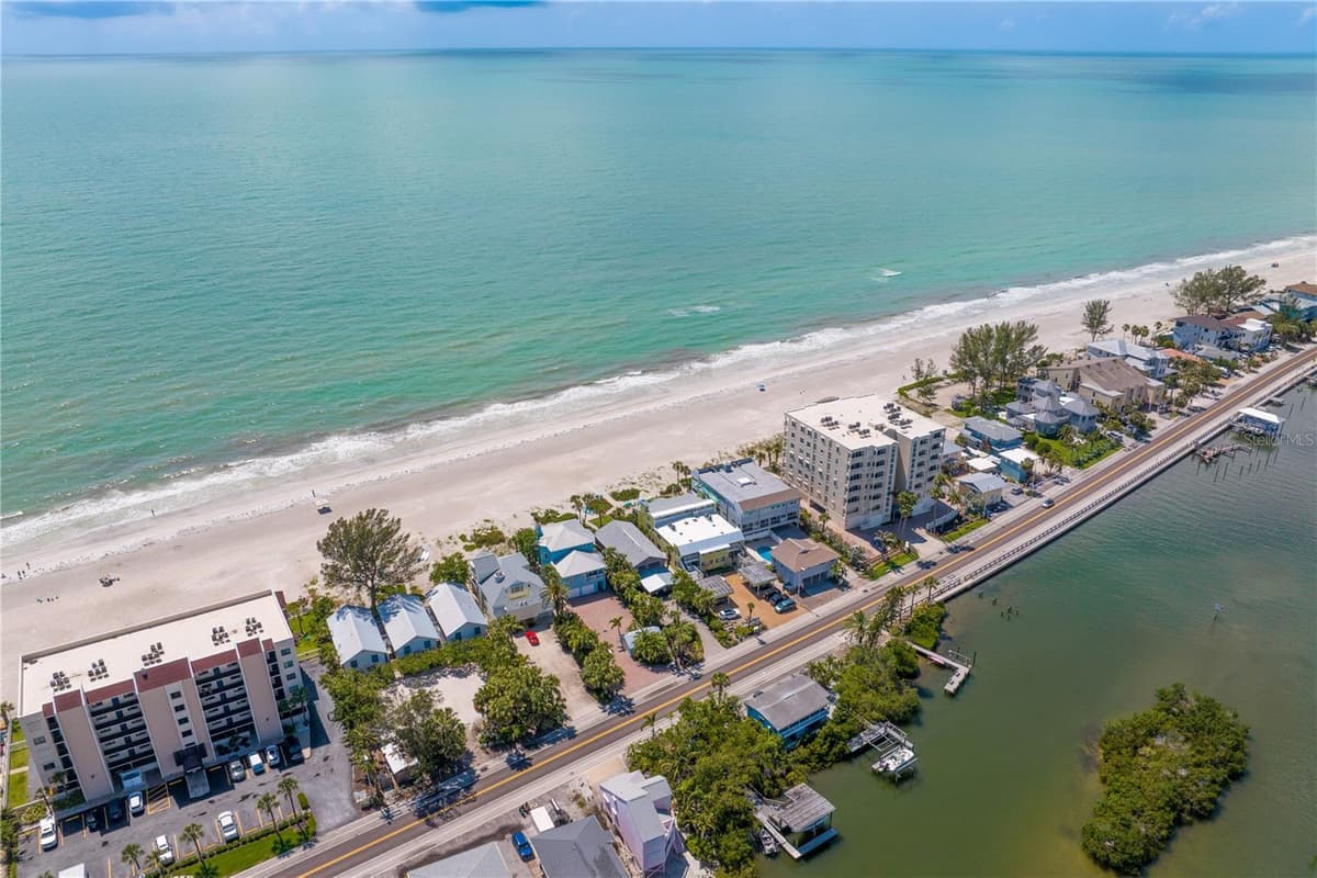 20060 GULF BOULEVARD — photo 89 of 100
