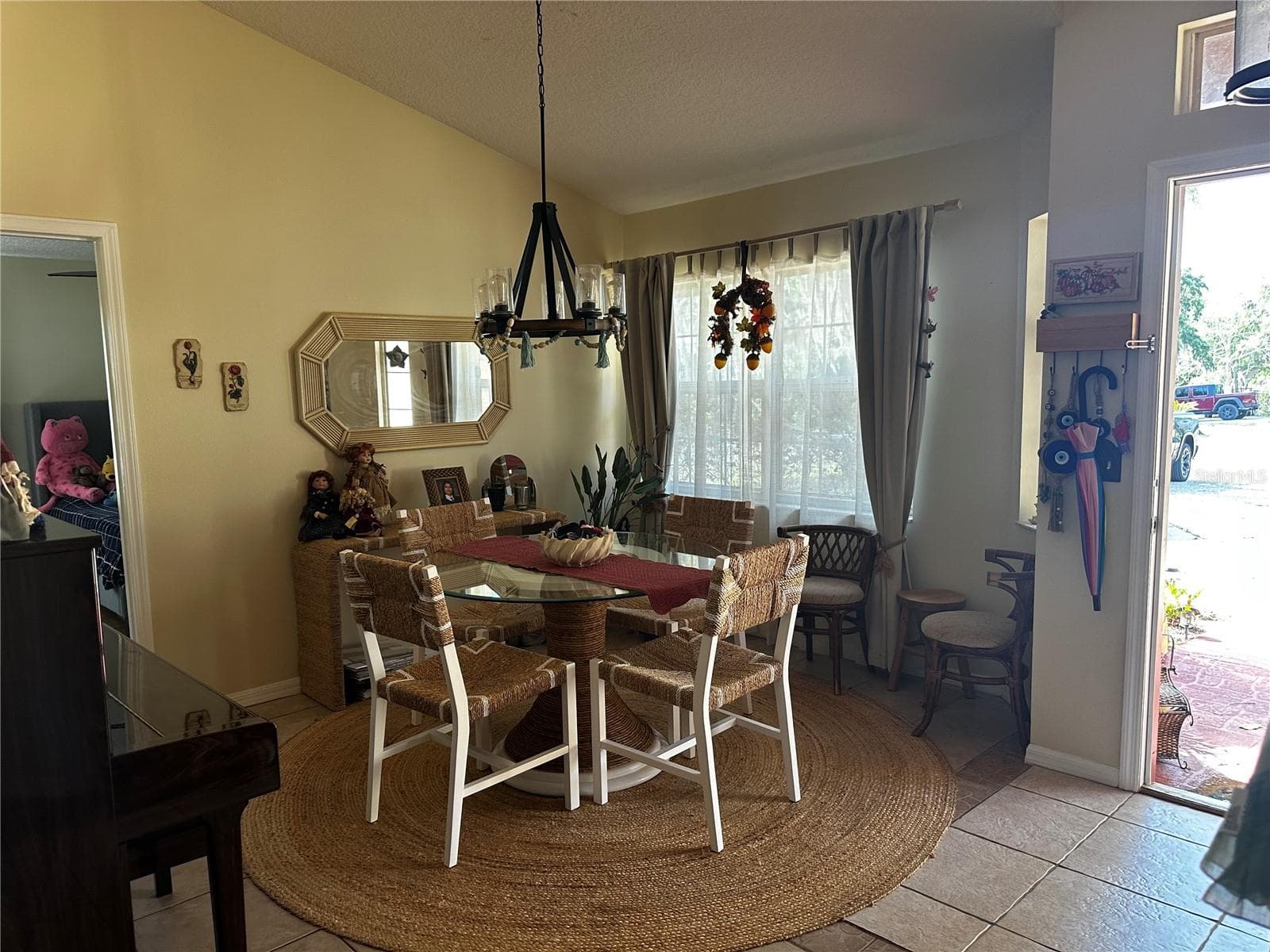 17302 2ND STREET — photo 4 of 41