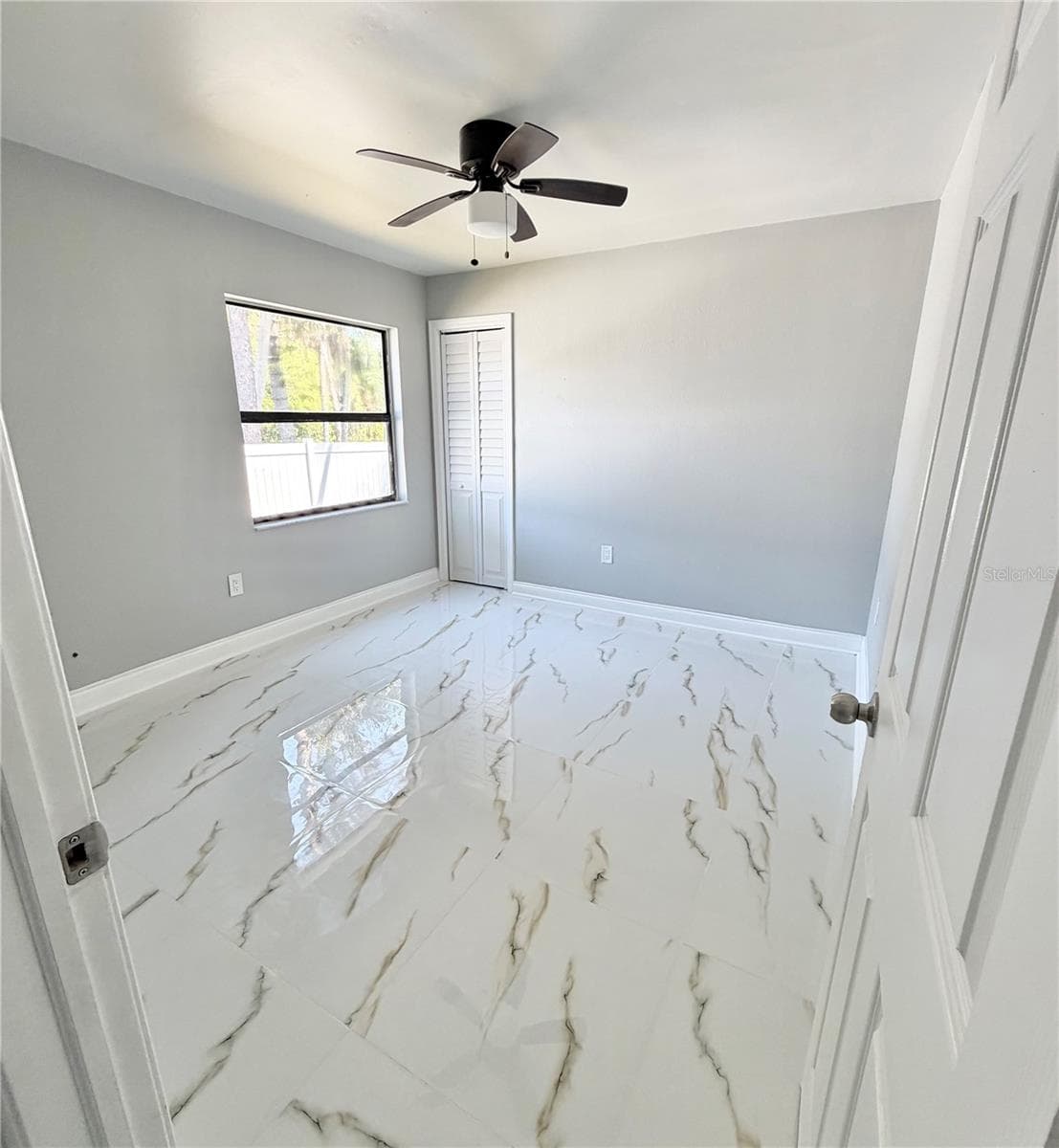 116 HERMES ROAD — photo 11 of 39
