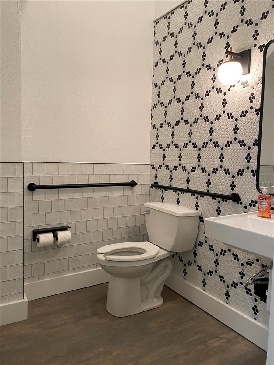1624-1630 7TH AVENUE — photo 8 of 15