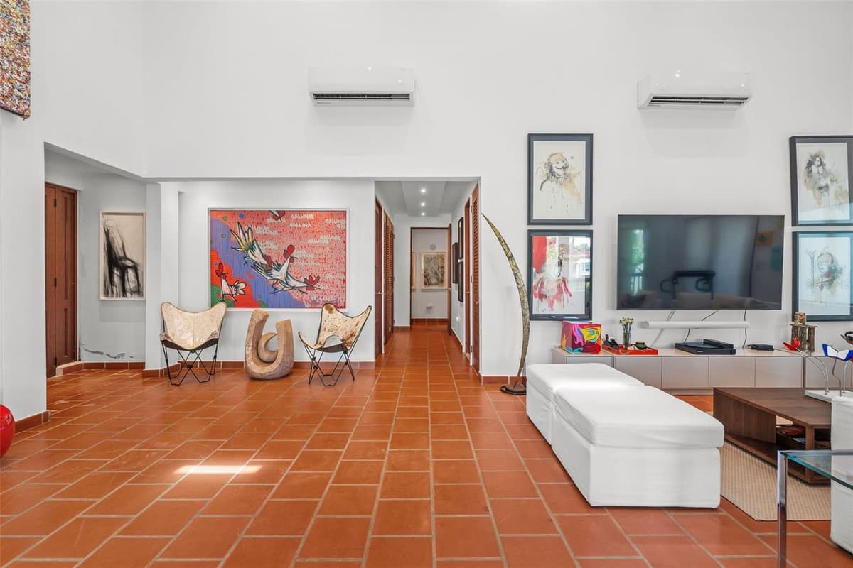 . LAKESIDE VILLAS — photo 17 of 46