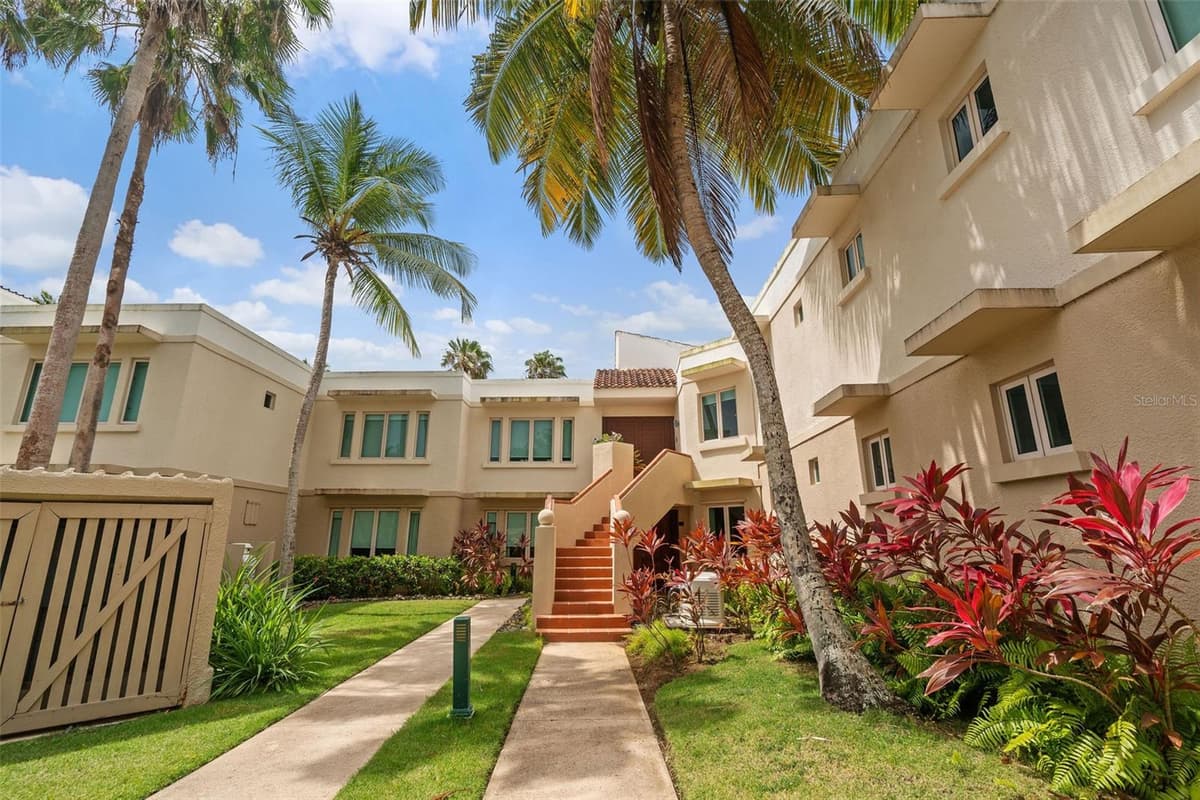 . LAKESIDE VILLAS — photo 1 of 46