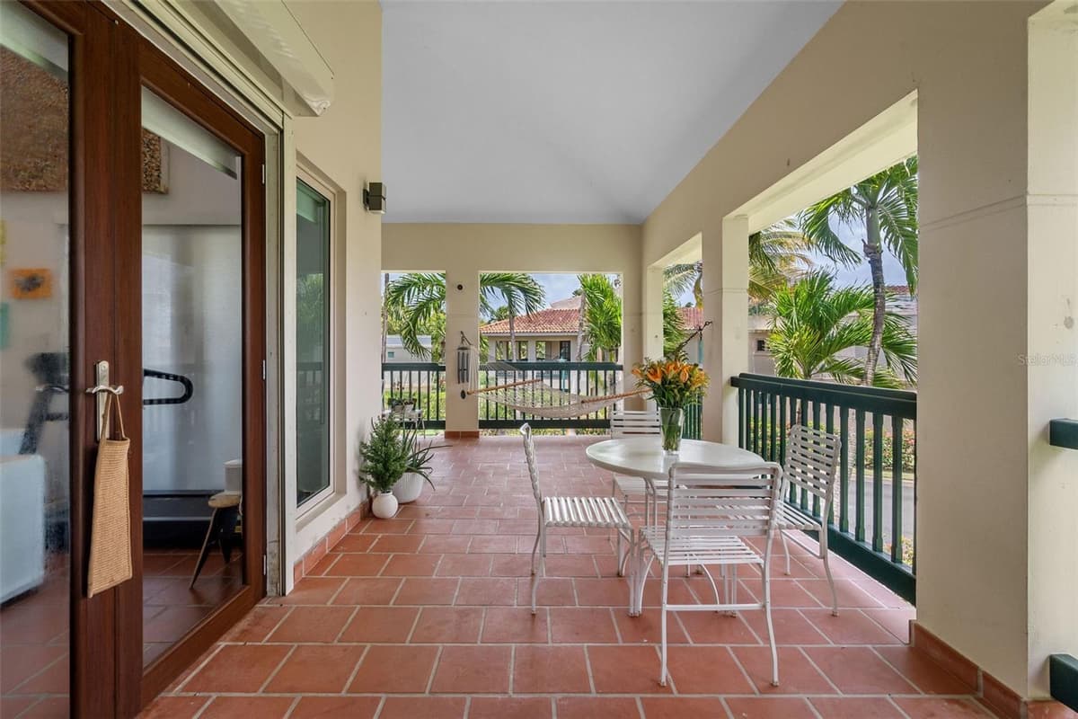 . LAKESIDE VILLAS — photo 41 of 46