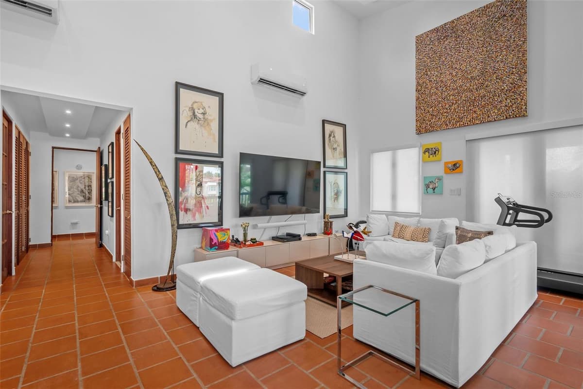 . LAKESIDE VILLAS — photo 18 of 46