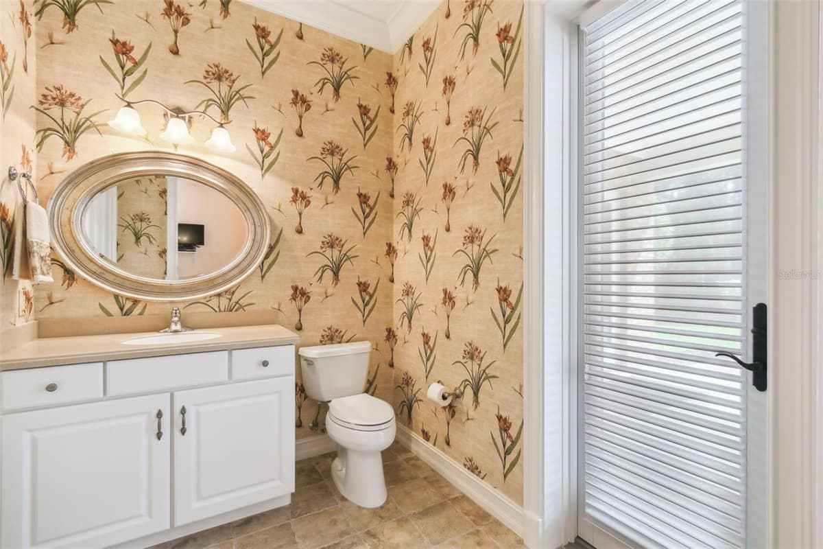1745 TAYLOR WOODS ROAD — photo 35 of 66