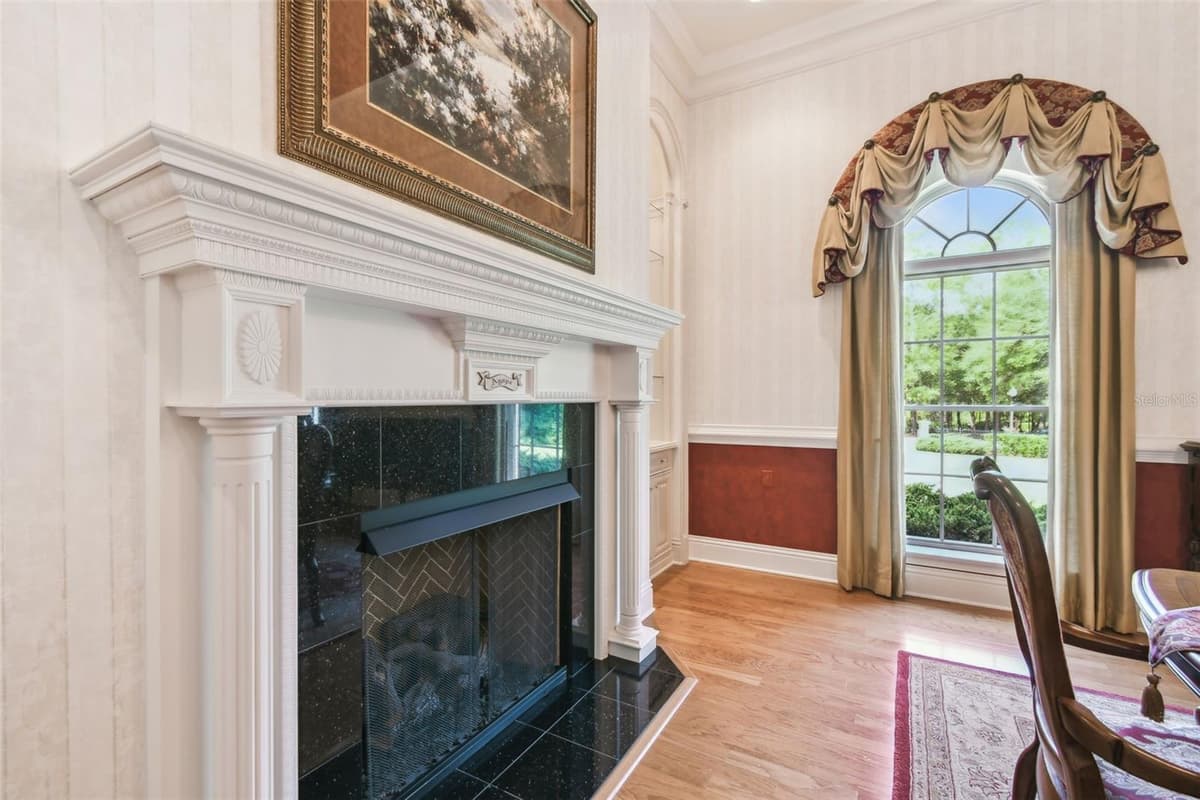 1745 TAYLOR WOODS ROAD — photo 9 of 66