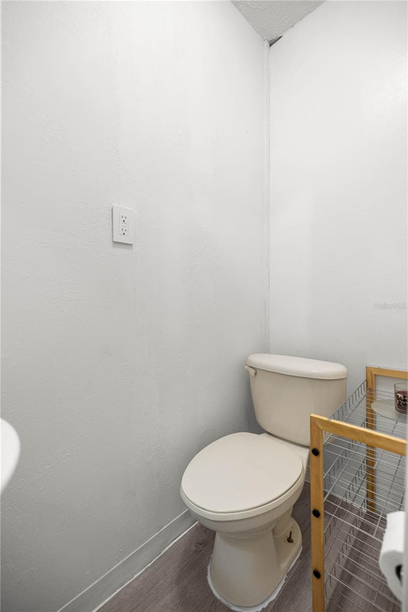 14750 42ND COURT — photo 23 of 28