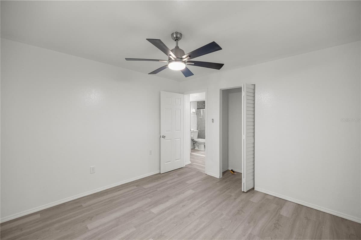 14750 42ND COURT — photo 18 of 28