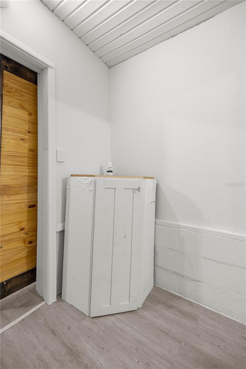 14750 42ND COURT — photo 21 of 28