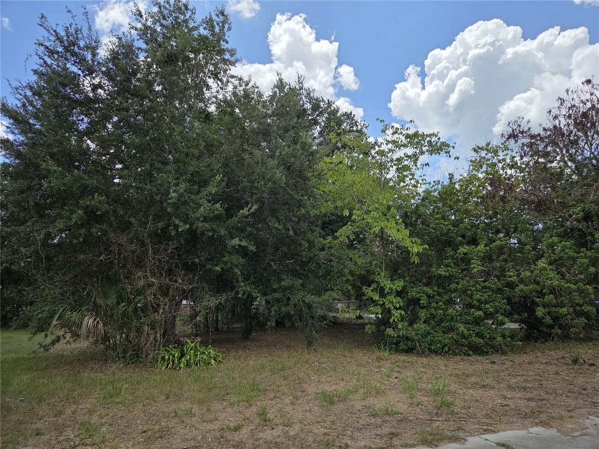 505 S LANIER AVE — photo 2 of 7