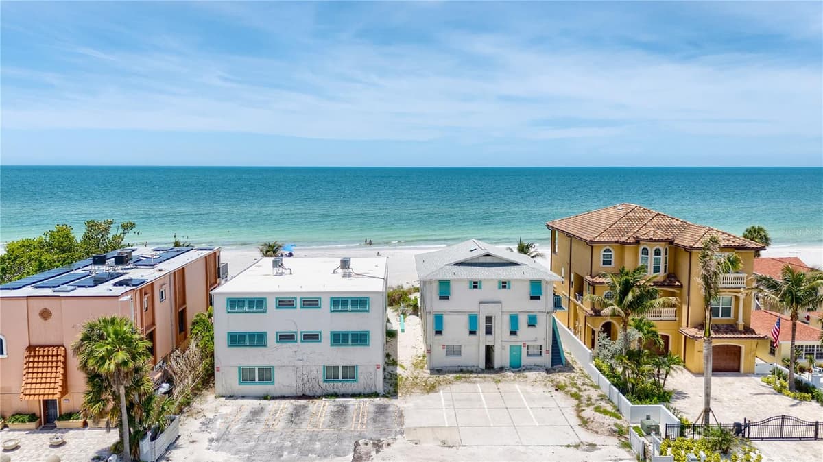 19310 GULF BOULEVARD — photo 1 of 43