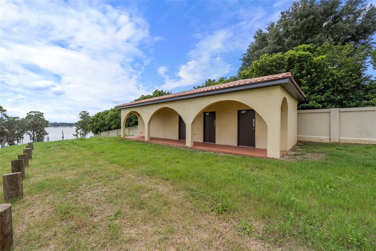 11901 FORT KING HIGHWAY — photo 36 of 51