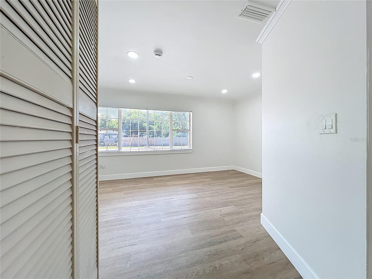 507 EAST STREET — photo 25 of 69
