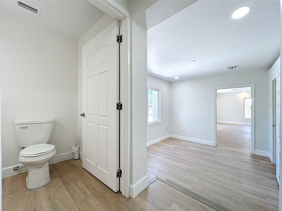 507 EAST STREET — photo 36 of 69