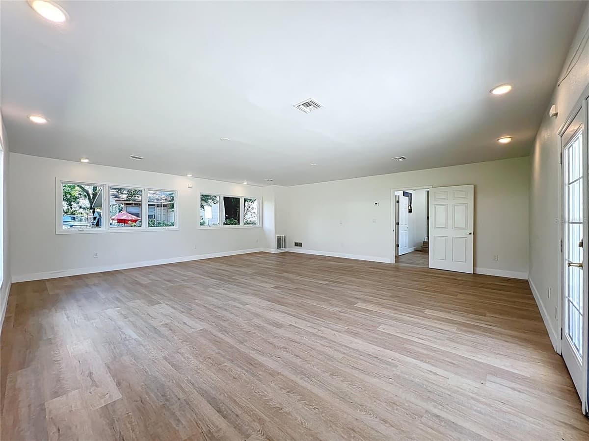507 EAST STREET — photo 47 of 69