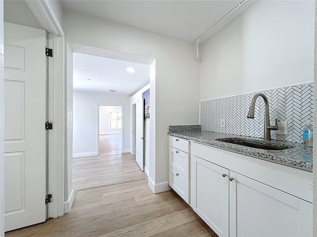 507 EAST STREET — photo 35 of 69