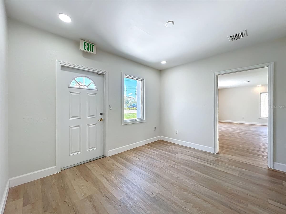 507 EAST STREET — photo 39 of 69