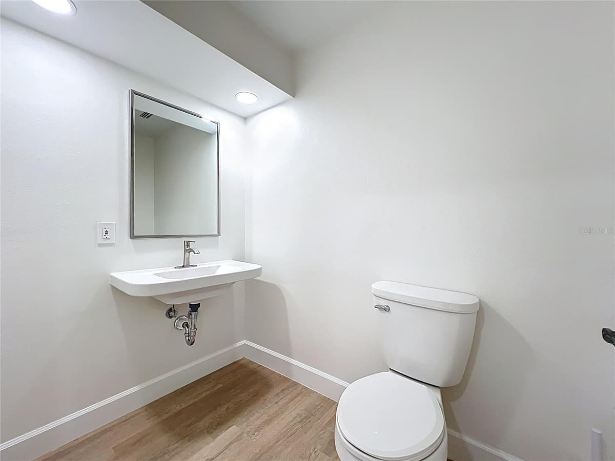 507 EAST STREET — photo 34 of 69