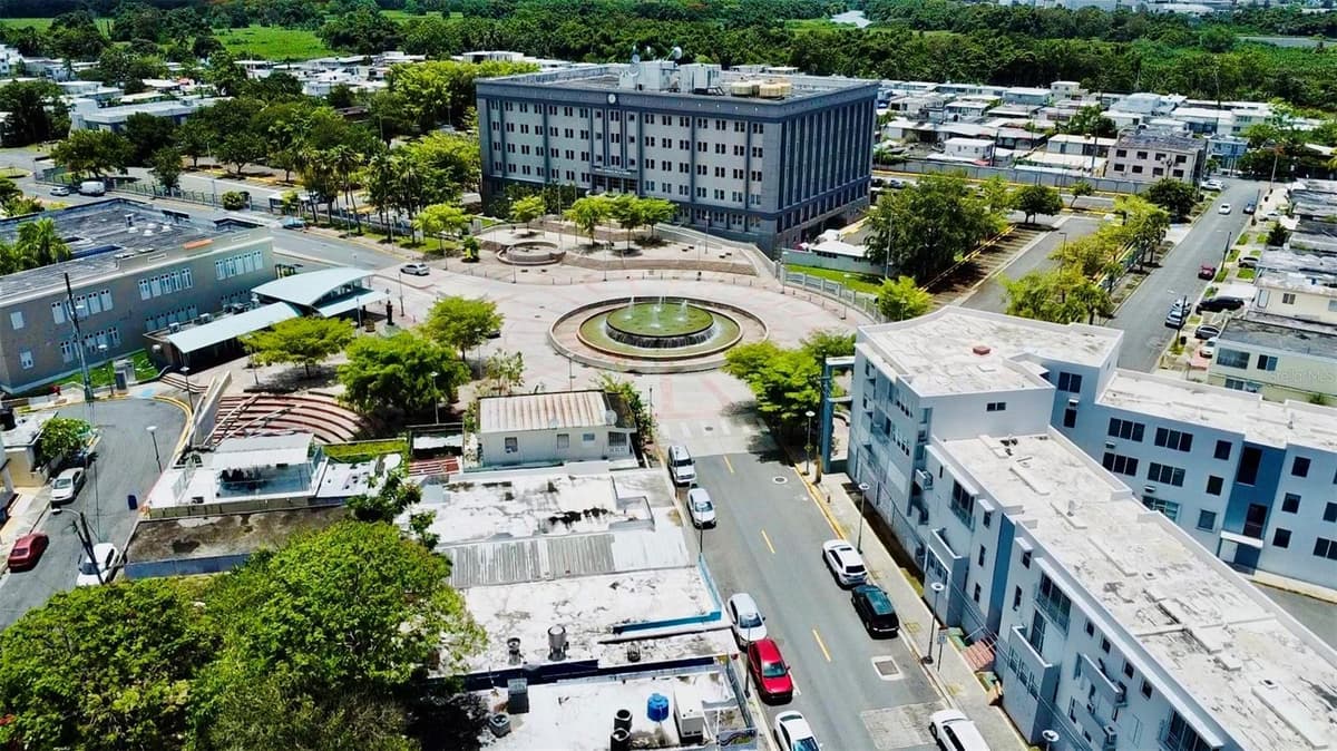Bo. Pueblo C. PEDRO ARZUAGA — photo 3 of 10