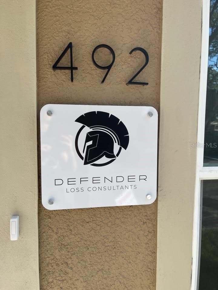 492 PONDEROSA DRIVE — photo 3 of 6