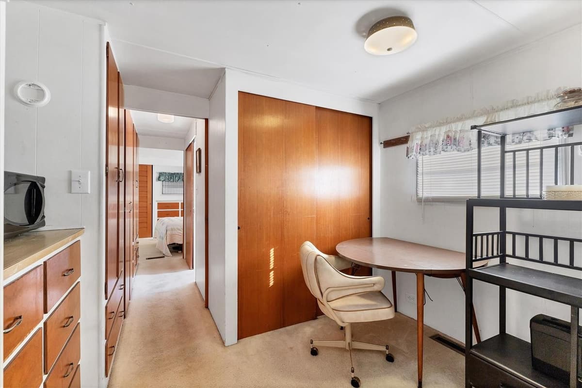 4220 12TH STREET COURT — photo 11 of 42