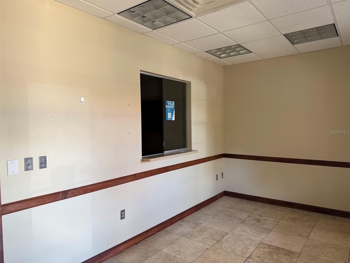 1400 US HWY 441, BUILDING 910 — photo 3 of 14