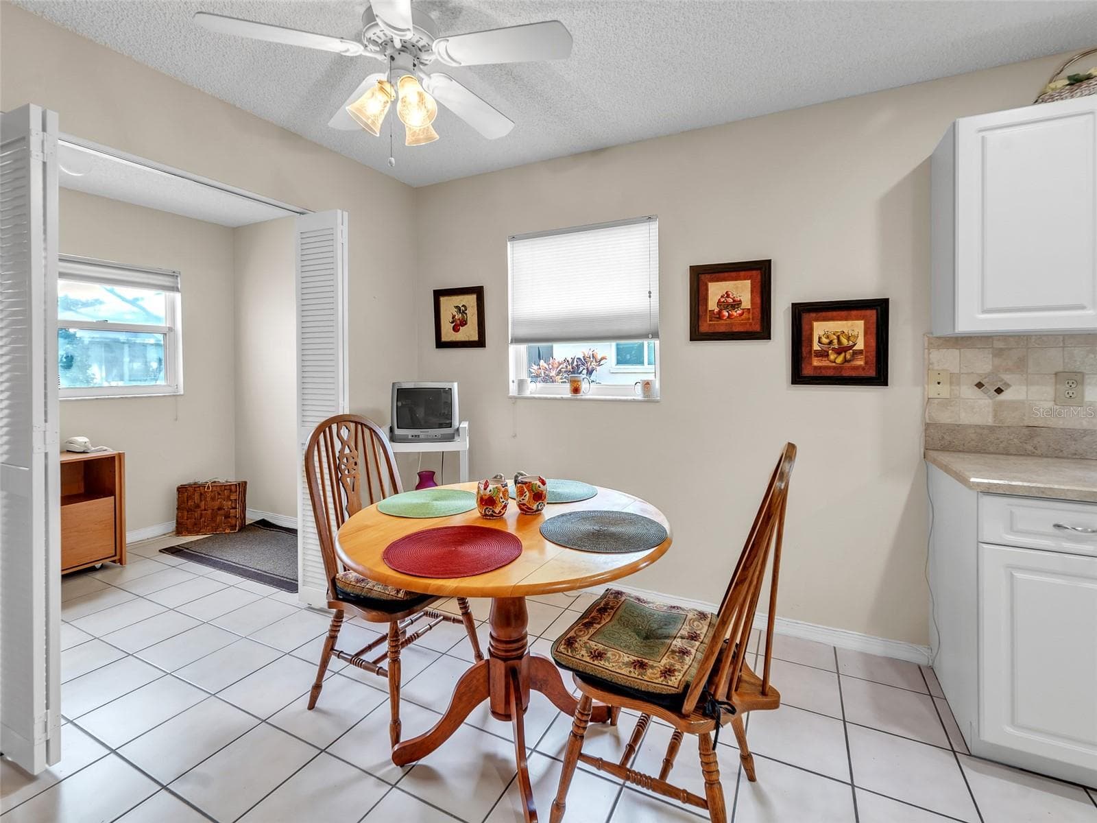 2237 MAYFIELD PALMS LANE — photo 11 of 45