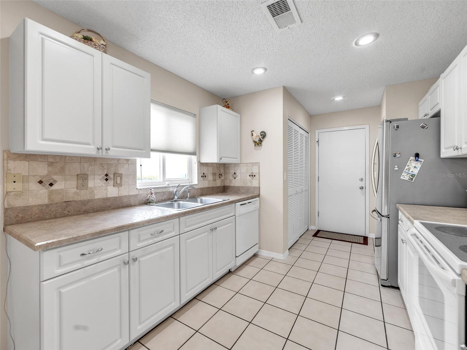 2237 MAYFIELD PALMS LANE — photo 14 of 45