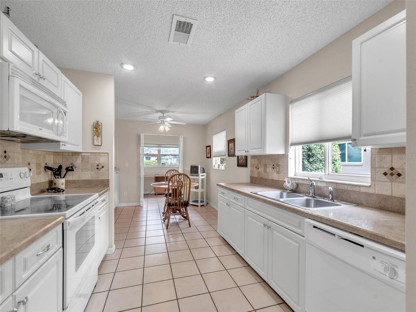 2237 MAYFIELD PALMS LANE — photo 16 of 45