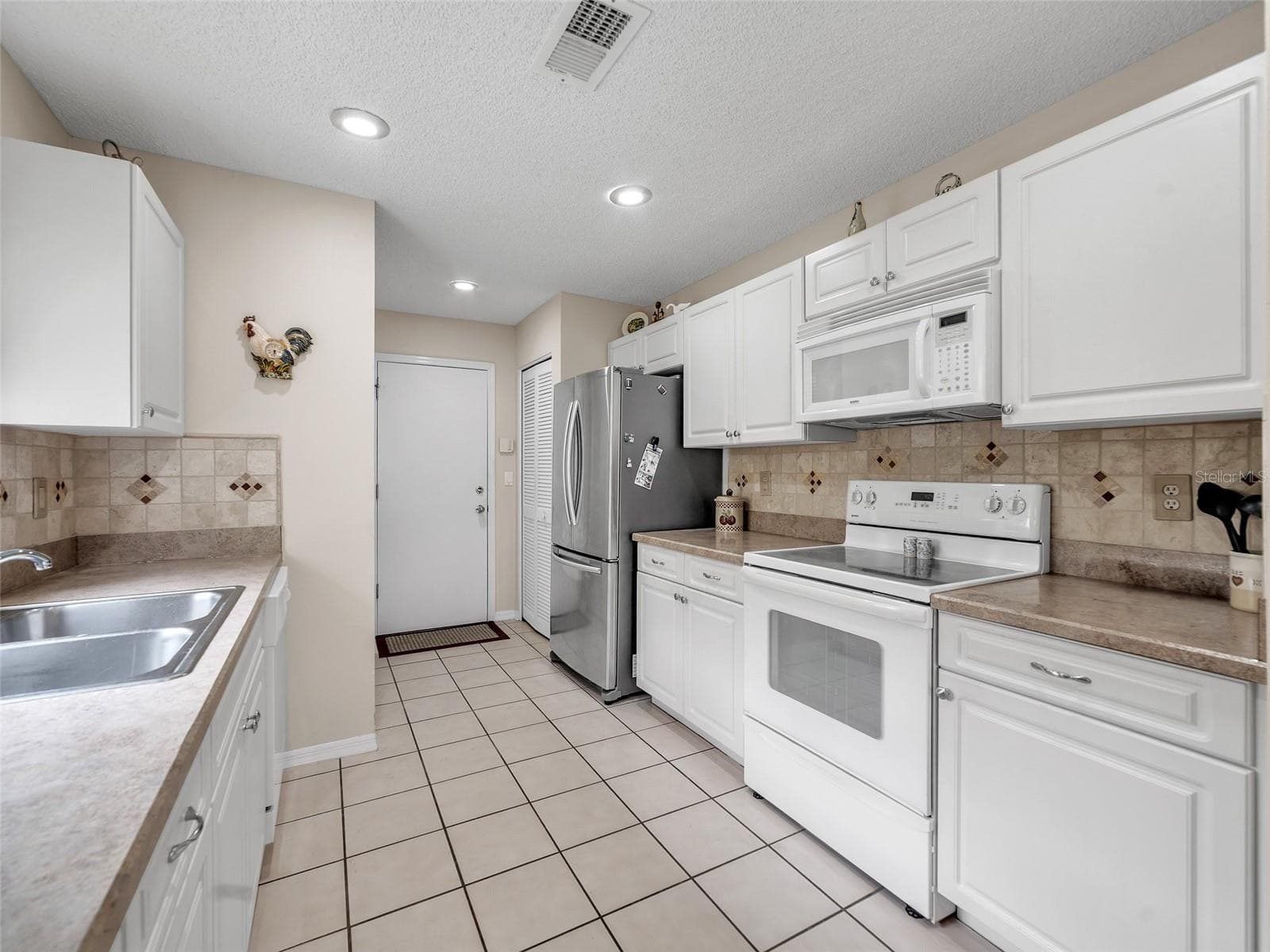 2237 MAYFIELD PALMS LANE — photo 15 of 45