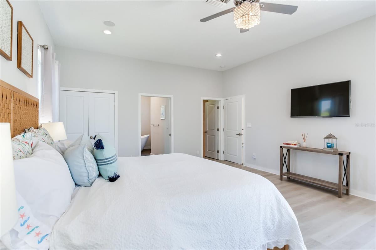 17081 DOLPHIN DRIVE — photo 55 of 97
